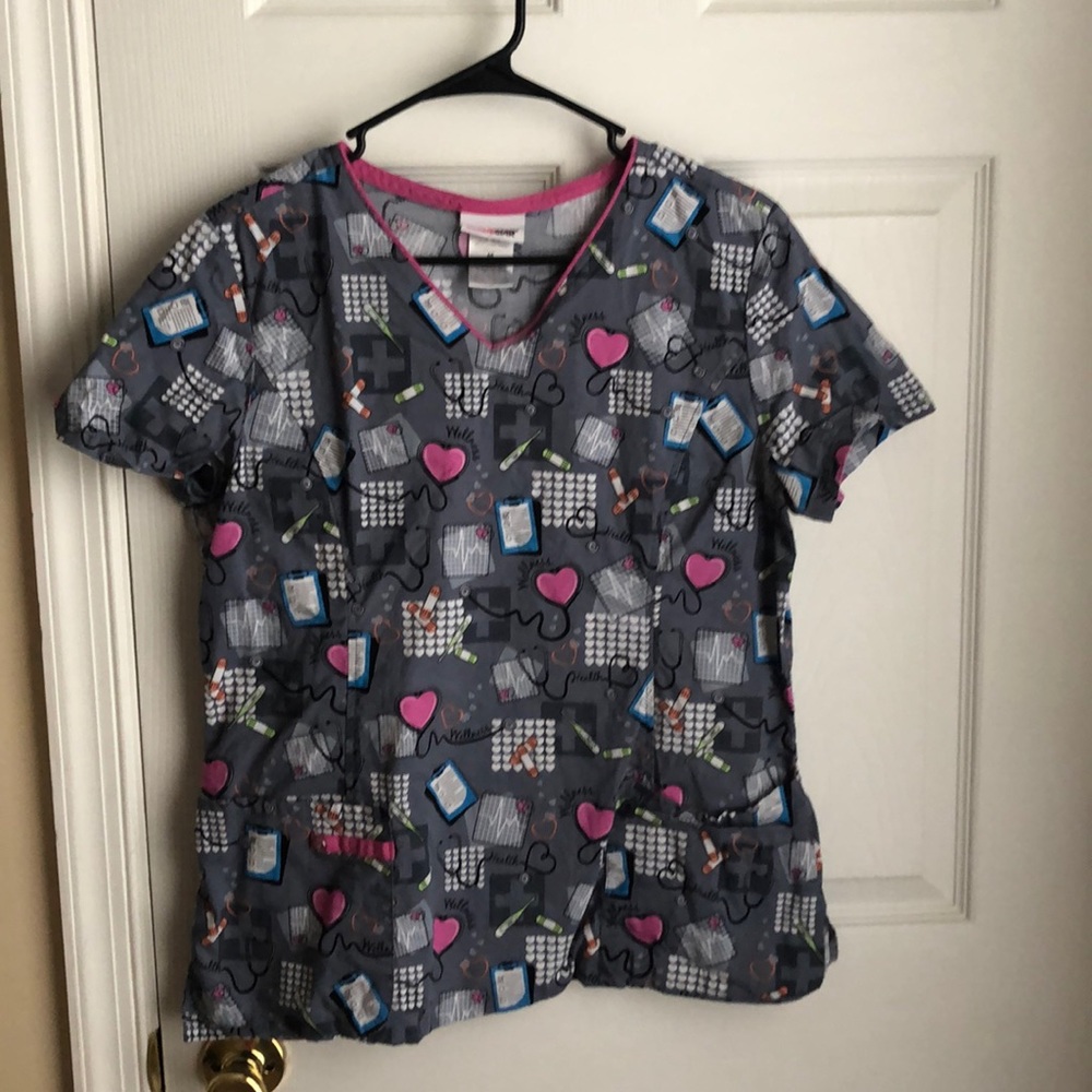 Women’s scrub top